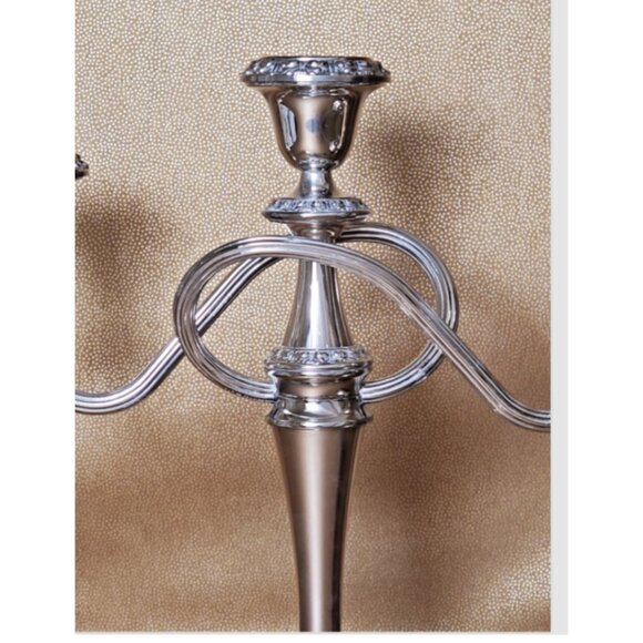 Vintage Silver plated 3 arm candelabra - Picture 3 of 5